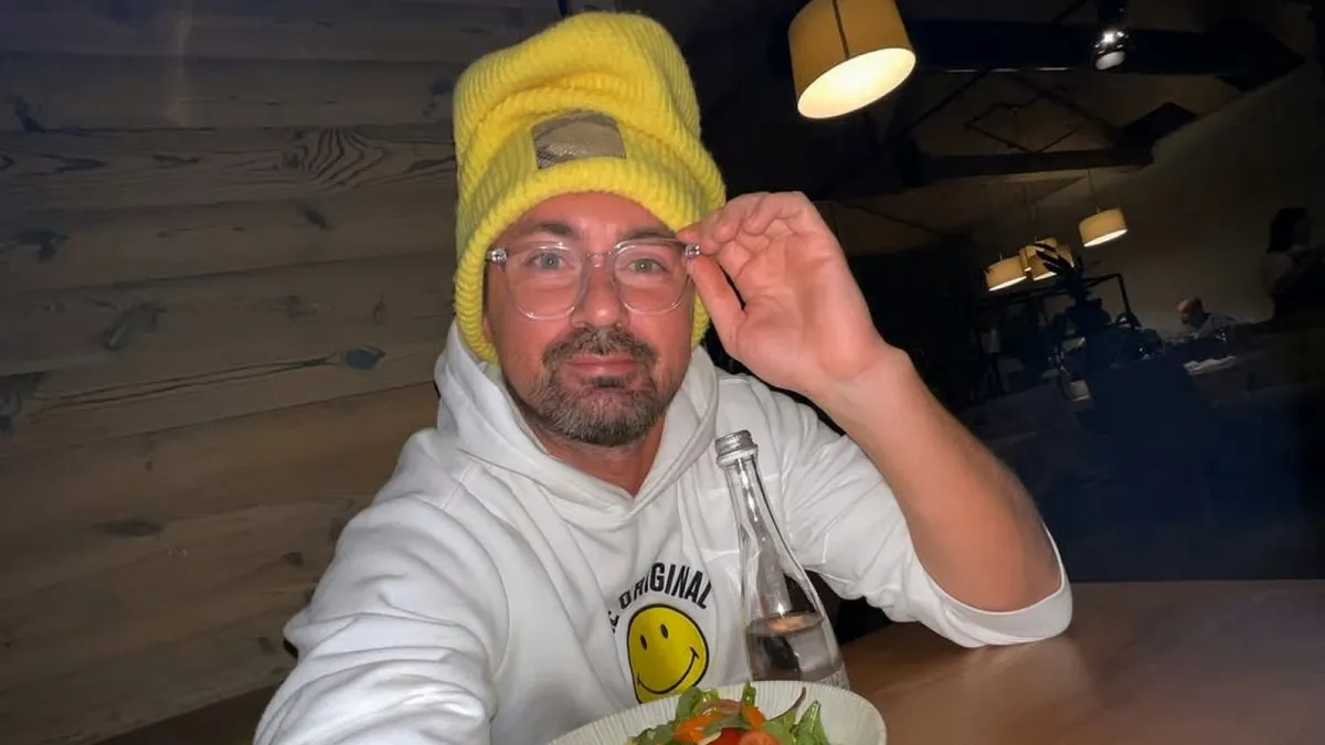 В образі монаха з пивом: Мілевський зробив вражаюче фото під час відпочинку в Буковелі