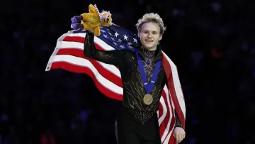 Ілля Малінін після провалу на Олімпіаді виграв третє «золото»: результати чемпіонату світу з фігурного катання