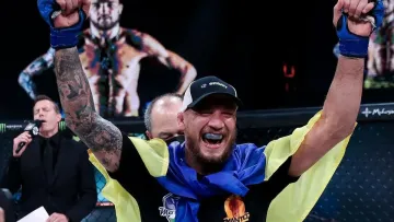 Задушив суперника в першому раунді: українець дебютував в UFC, впевнено знищивши американця