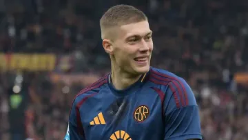 Довбик перебуває в Іспанії: чи варто сподіватись на повернення форварда Роми до Жирони 