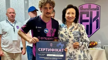 Автора голу у ворота Динамо нагородили телевізором за 130 тисяч: відома причина щедрого жесту