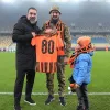 Шахтар надав право першого символічного удару в матчі з Полтавою ветерану війни: відео моменту