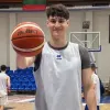 Син Кличка дебютував у чемпіонаті Франції з баскетболу: що про нього відомо і як виглядає 21-річний Максим