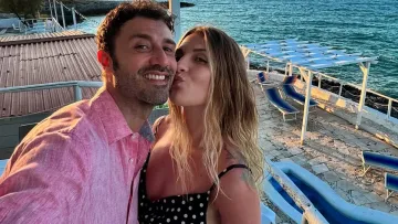 «Свіже повітря, гори і родина»: вагітна Харлан показала фото зі свого відпочинку з італійським нареченим