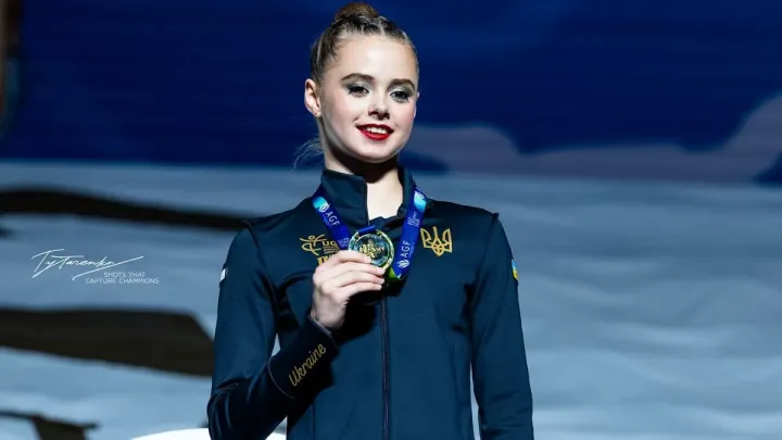 Історичний тріумф для України: 18-річна Онофрійчук виграла золото чемпіонату світу з художньої гімнастики