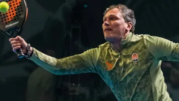 «Головне навчитися правильно бити»: легендарний воротар Шахтаря Пятов захопився новим видом спорту – не бокс