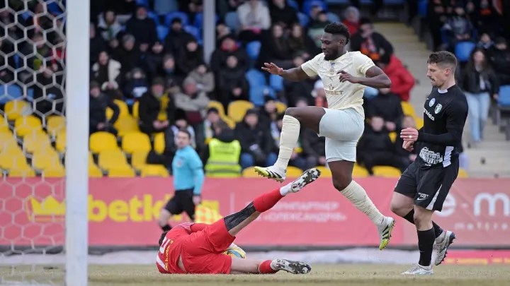 Шахтар вирвав перемогу над Олександрією: команда Турана збільшила відрив у турнірній таблиці