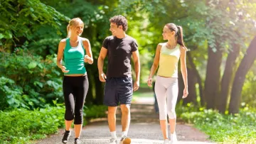 Скільки тисяч кроків на тиждень потрібно робити, щоб зміцнити серце: результати дослідження вчених зі США