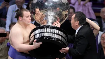 Українець виборов Кубок Імператора Японії з сумо: нашому співвітчизнику підкорилося непересічне досягнення