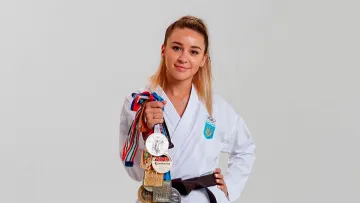 Зіркова каратистка Терлюга показала спекотні фото: як виглядає спортсменка через 8 місяців після пологів