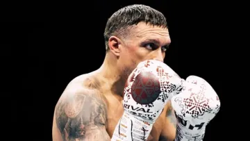 Абсолютний чемпіон Усик добровільно звільнив пояс WBO – причини такого рішення озвучила його команда