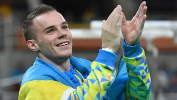 Футболіст Динамо ледь не звернув шию під час святкування голу: Верняєв відреагував на невдале сальто