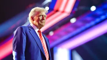 Може допомогти припинити війну: Трамп висловився про дозвіл Росії брати участь у чемпіонаті світу з футболу 