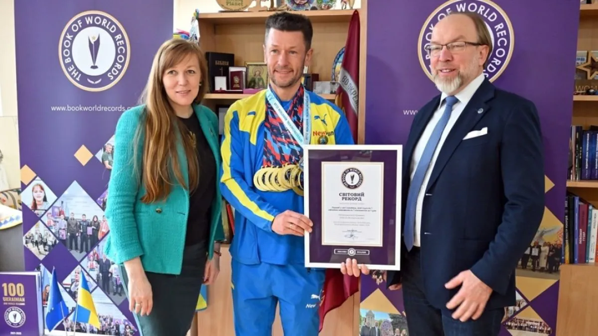 «Насміхаюся над собою»: українець пробіг 7 марафонів на 7 континентах за 7 днів і видав потужний спіч