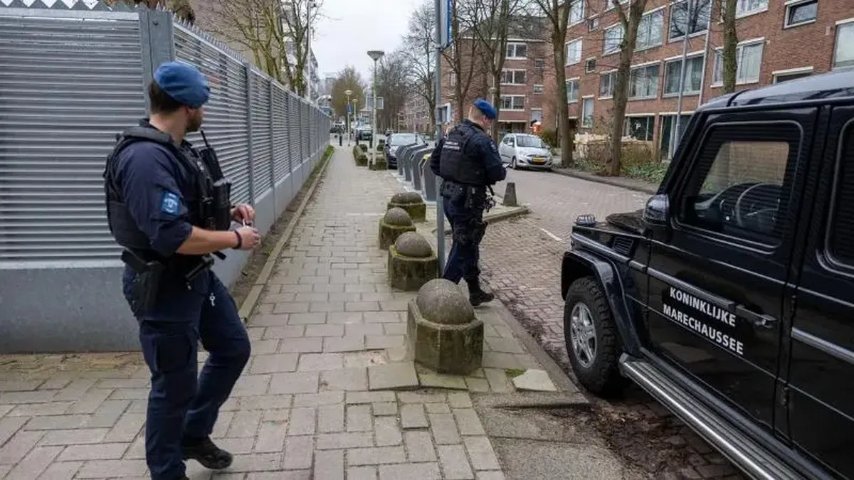 амстердам, школа, вибух