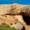 У Малазі знайшли п'ятитисячолітню гробницю із коштовними похованнями: які скарби були всередині