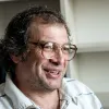 Головний шахрай 90-х: чому люди несли гроші в «МММ» та як розпізнати фінансову піраміду зараз