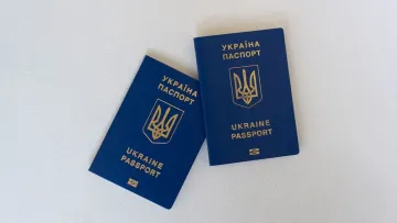  Оновлені правила в Чехії: як українцям замінити закордонний паспорт та які вимоги діють для чоловіків