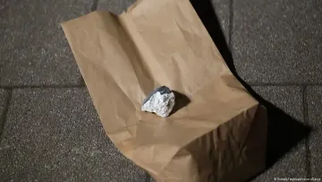 Світлове явище над Рейном: уламки метеорита впали на житлові будинки в Німеччині – наслідки