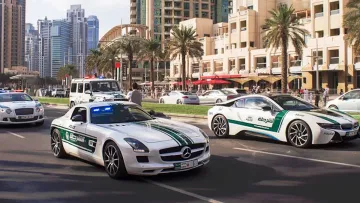 Bugatti, Ferrari та Lamborghini у поліції Дубая: головна причина такого автопарку здивує
