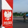 Непорозуміння при виїзді з Польщі: 62-річний українець надав прикордонникам радянський документ