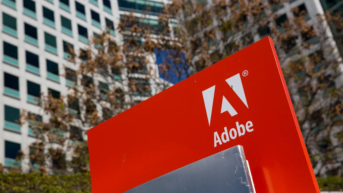 adobe, компанія