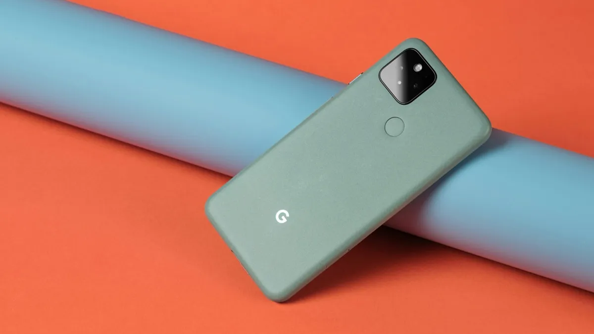 Pixel 10a, Galaxy Z Fold 8 Ultra та інші: рейтинг кращих мобільних пристроїв від експертів