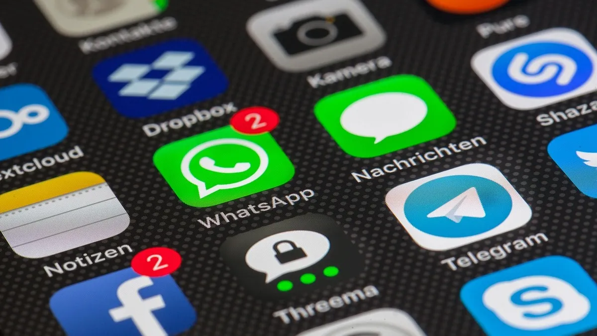 Telegram і WhatsApp можуть заблокувати на Росії: Путін доручив розробити альтернативу популярним мессенджерам