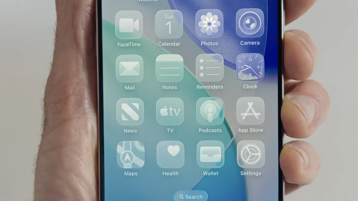 Власники IPhone рознесли дизайн нової IOS 26: названі головні недоліки «передового» оновлення