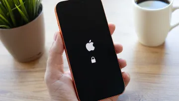 iPhone у розстрочку під контролем: Apple тепер блокуватиме смартофни за прострочені кредити