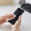 Смартфон небезпечніший за унітаз: як правильно очистити телефон і не зіпсувати екран