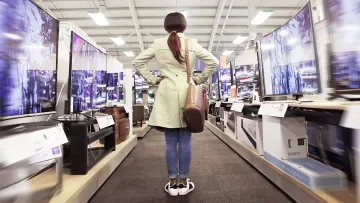 Як обрати Smart TV: чим відрізняється OLED від Mini-LED, яка діагональ краща та на що звертати увагу геймерам