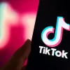 TikTok під загрозою санкцій: ЄС виявив ознаки того, що навіть дизайн застосунку викликає залежність