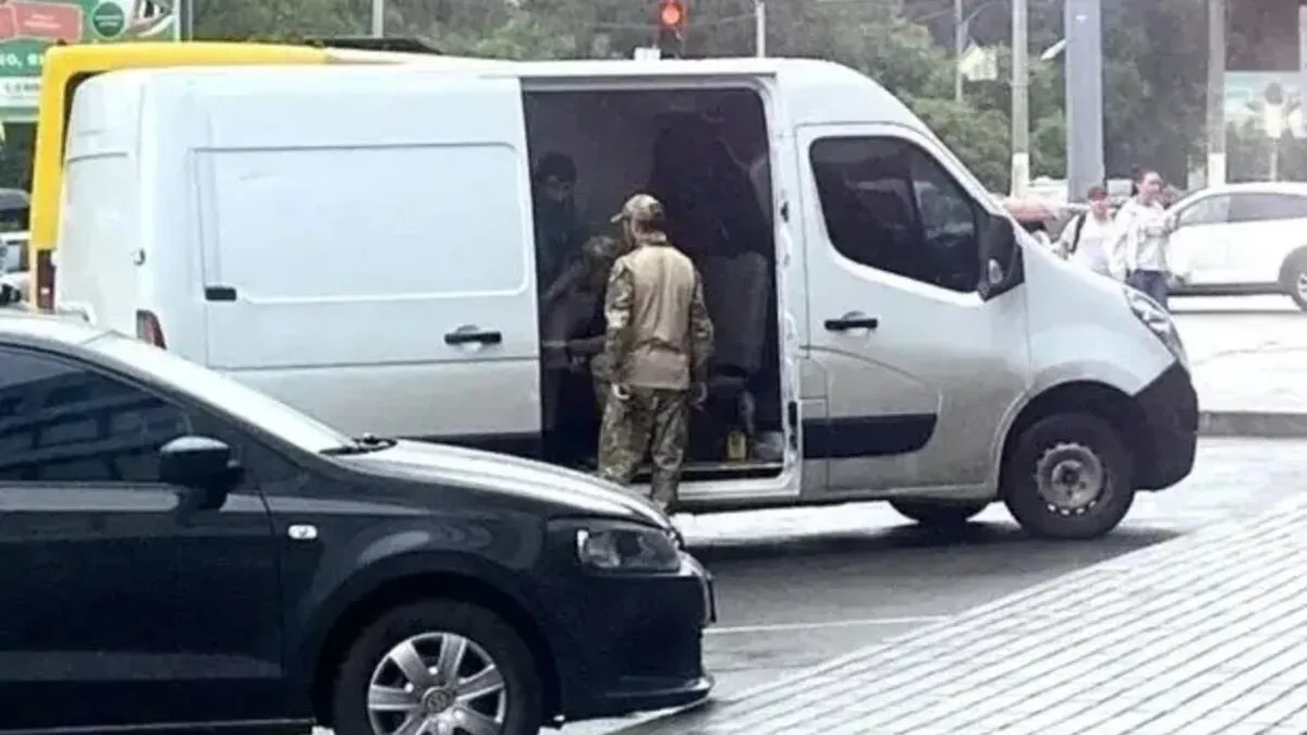 Вистрибнув з «буса» ТЦК та отримав черепно-мозкову травму: на Чернігівщині стався новий прикрий інцидент