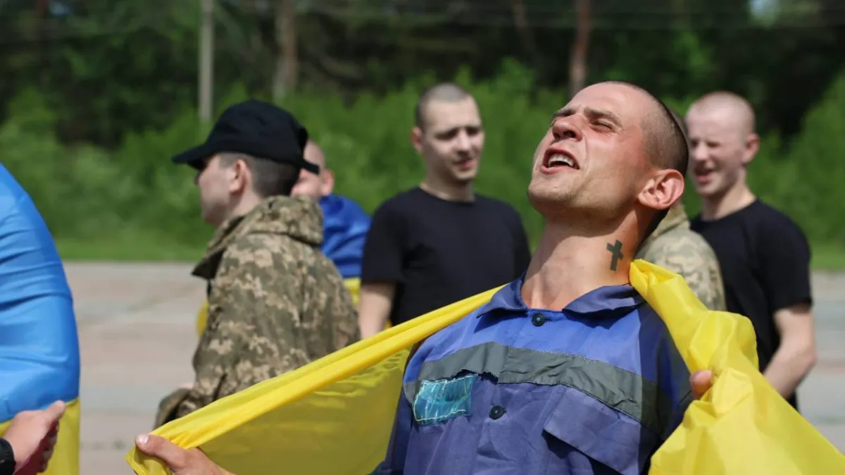 Україна та Росія розпочали обмін полоненими: Зеленський повідомив подробиці повернення наших захисників