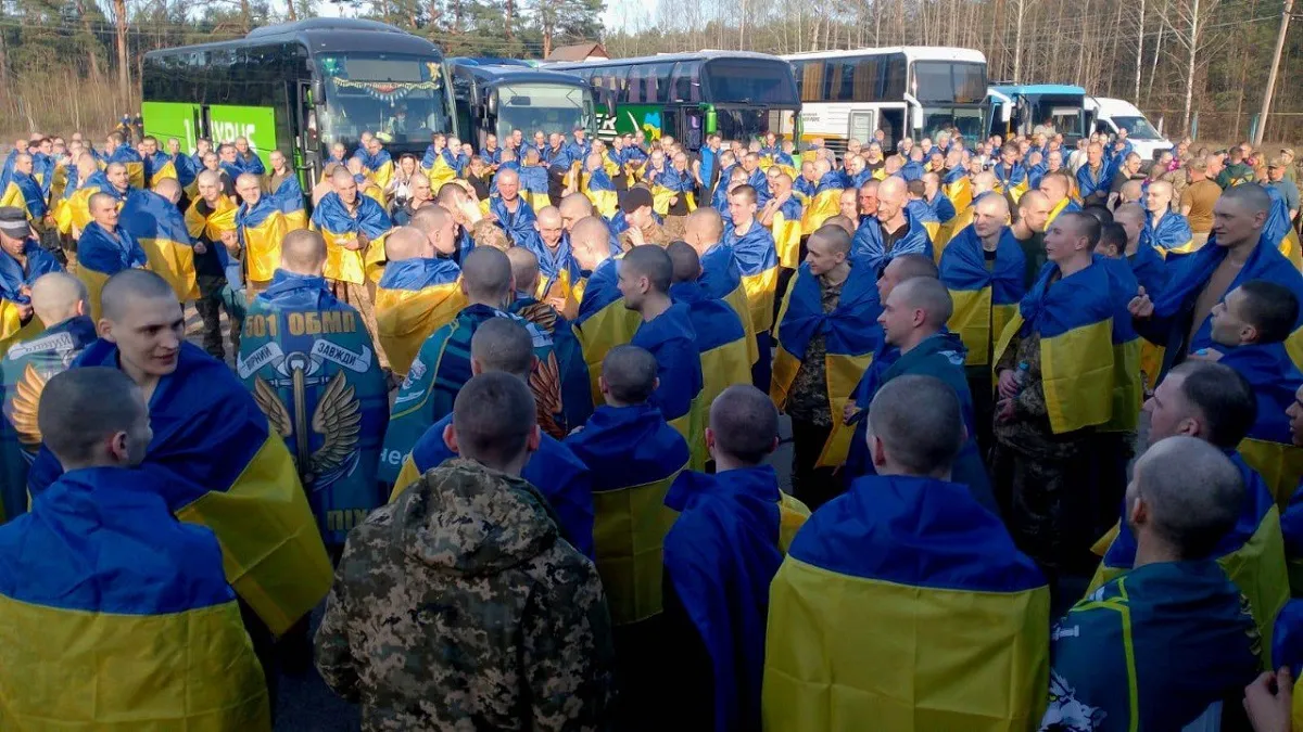 Зниклими безвісти офіційно вважаються близько 60 тисяч українців: скільки з них можуть бути в полоні