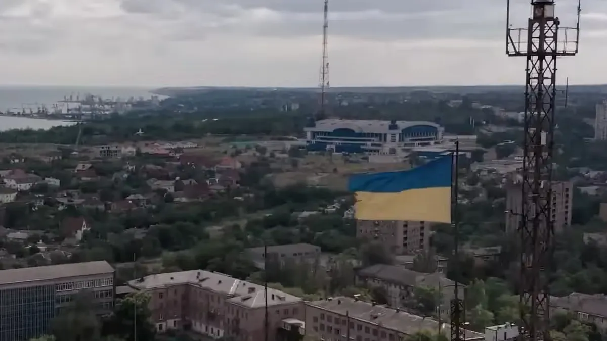 Маніфест свободи на екрані: 10 знакових українських фільмів, які варто подивитися до Дня Конституції