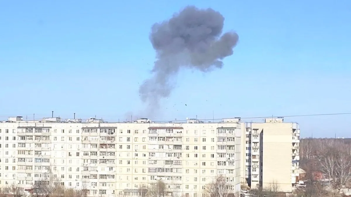 Росіяни вдарили по райвідділку у Шостці на Сумщині: поранені два десятки поліцейських