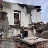 Під Києвом ударом РФ знищено будинок керівника українського телеканалу: у мережі показали кадри руїн 