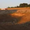Загадкова вирва: після ракетного удару РФ у Польщі виявили уламки невідомого об'єкта