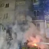 РФ вдарила дронами по Дніпру – двоє людей поранено, 8-річну дитину госпіталізовано: подробиці від ОВА