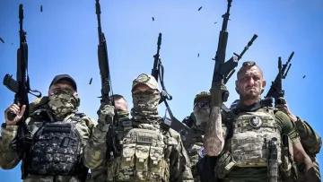 «Не вийшло повторити Азов»: у РФ розпустили бригаду «Еспаньйола» – вона складалась з ультрас