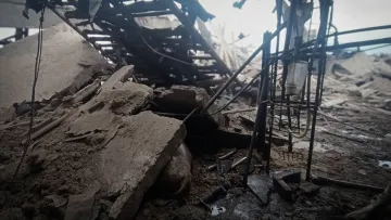 Російські «звірі» обстріляли ферму з великою рогатою худобою на Сумщині: загинула працівниця та тварини