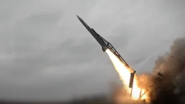 ЗСУ вперше застосували українську балістичну ракету FP-7: Зеленський виклав відео запуску