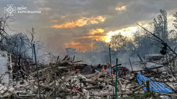 Росіяни скинули авіабомби на Куп’янськ: у ДСНС повідомили про кількість постраждалих на Харківщині