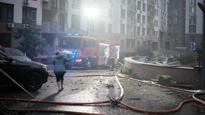 Ворог завдав масованого удару по Києву, Харкову та Івано-Франківську: в столиці пошкоджена станція метро