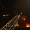 Росія масовано атакувала українську енергетику: частина Києва залишилась без світла, у місті є постраждалі 