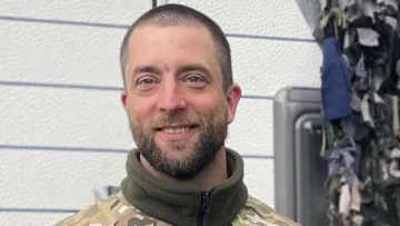 Повертався з короткої відпустки: у ДТП загинув актор та військовий Олексій Наконечний