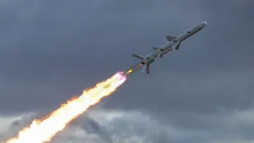 Росія випустила по Україні понад 400 дронів та 44 ракети: у ЗСУ сказали, скільки вдалося збити 