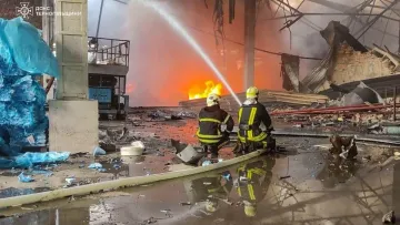 Є загиблі та поранені: Росія масовано атакувала Україну – фото й відео наслідків удару 